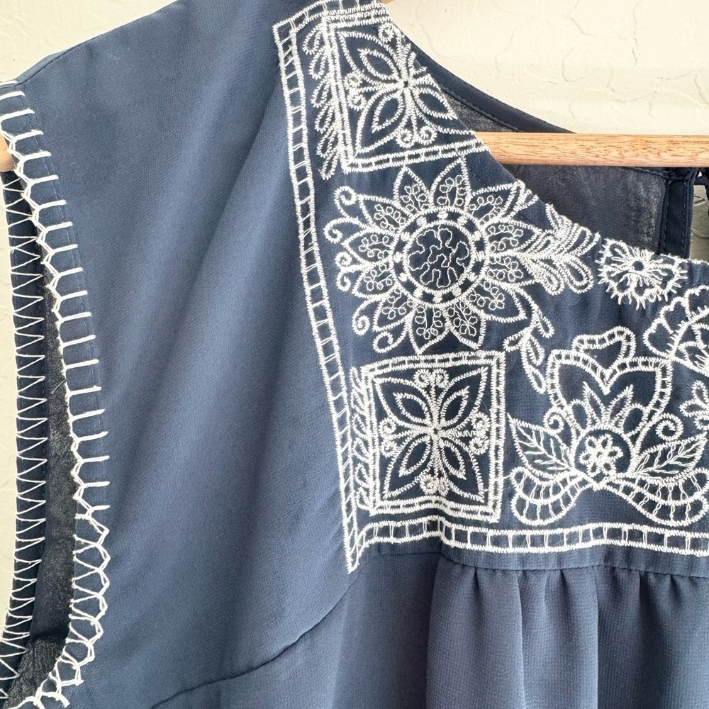 Maternity Bundle- Isabel Maternity Floral Midi Dress and Motherhood blue tunic M - Picture 9 of 13